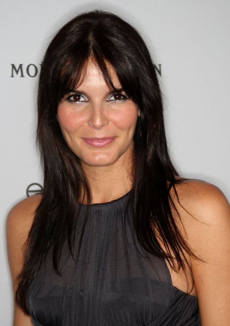 Paula Newsome
