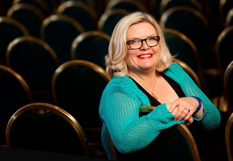 Paula Pell