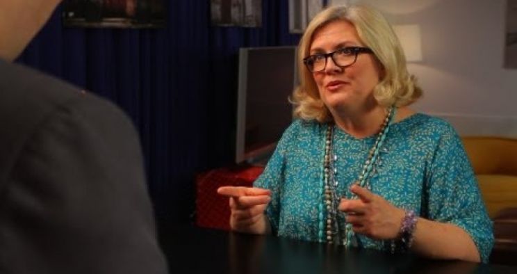 Paula Pell