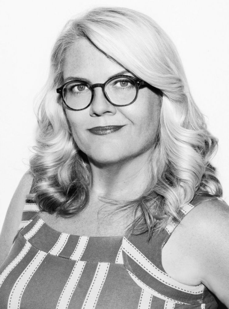 Paula Pell