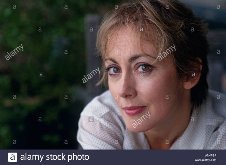 Paula Wilcox