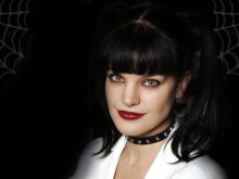 Pauley Perrette photo