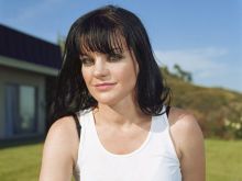Pauley Perrette photo