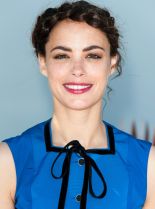Pauline Burlet #1151217 picture (Portrait Medium)