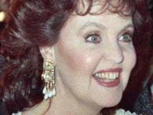 Pauline Collins photo