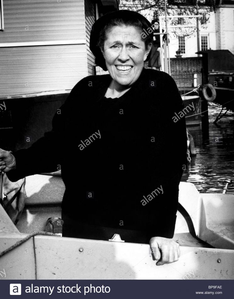 Peggy Mount