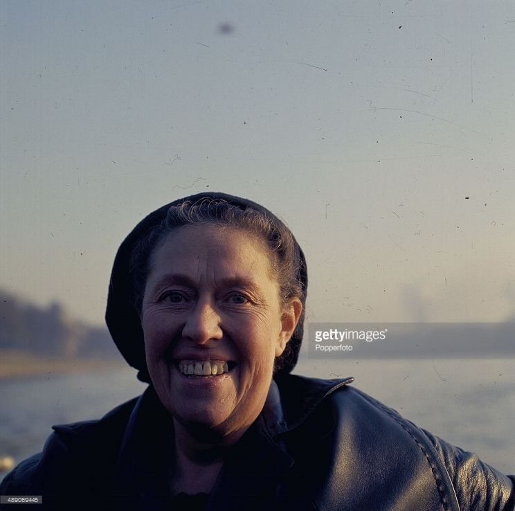 Peggy Mount