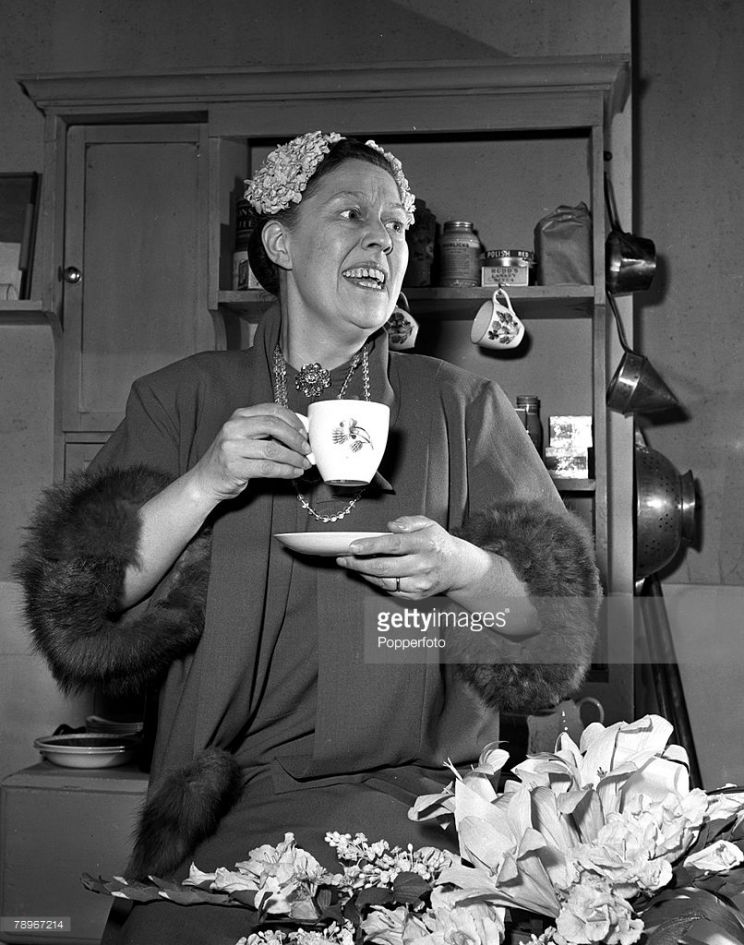 Peggy Mount