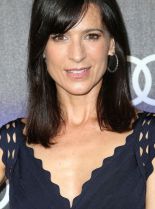 Perrey Reeves