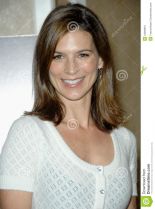 Perrey Reeves photo