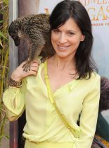 Perrey Reeves photo