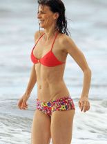 Perrey Reeves