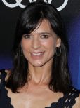 Perrey Reeves