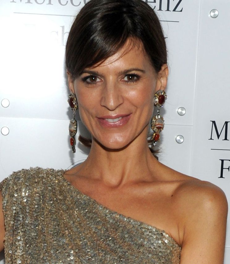 Perrey Reeves