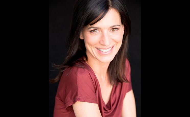 Perrey Reeves