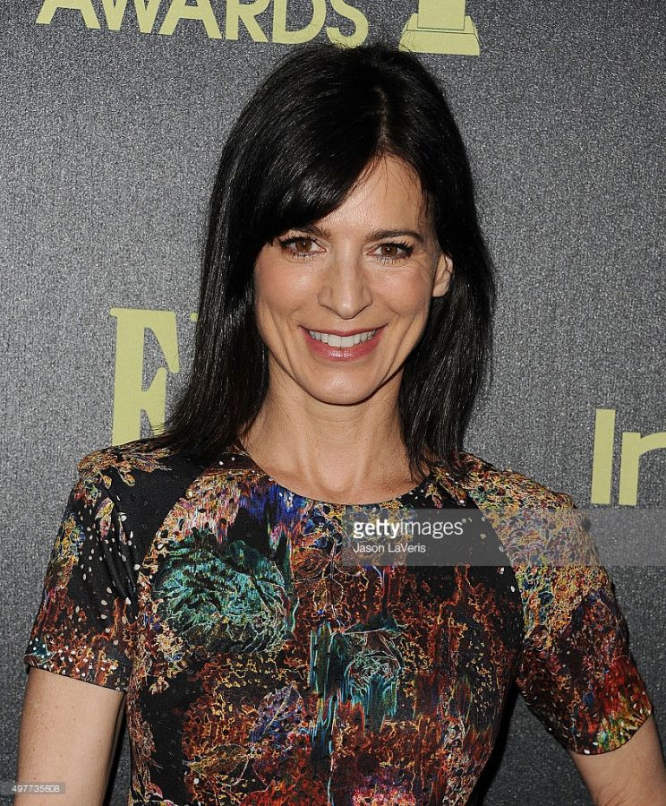 Perrey Reeves
