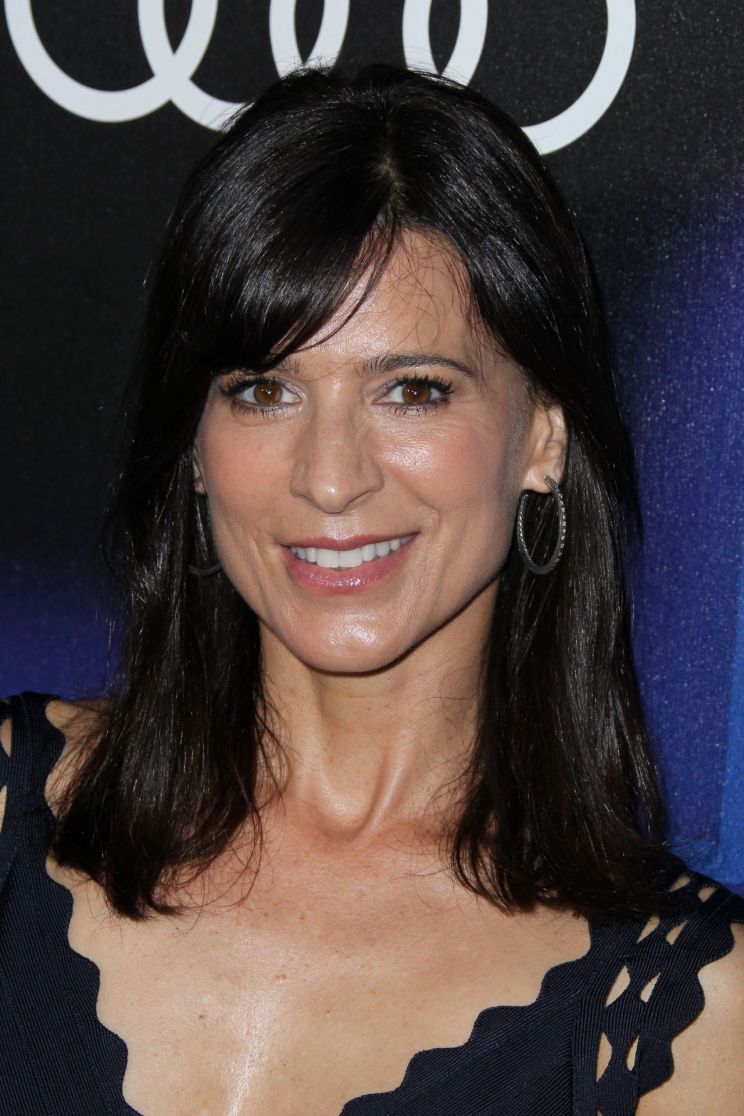 Perrey Reeves