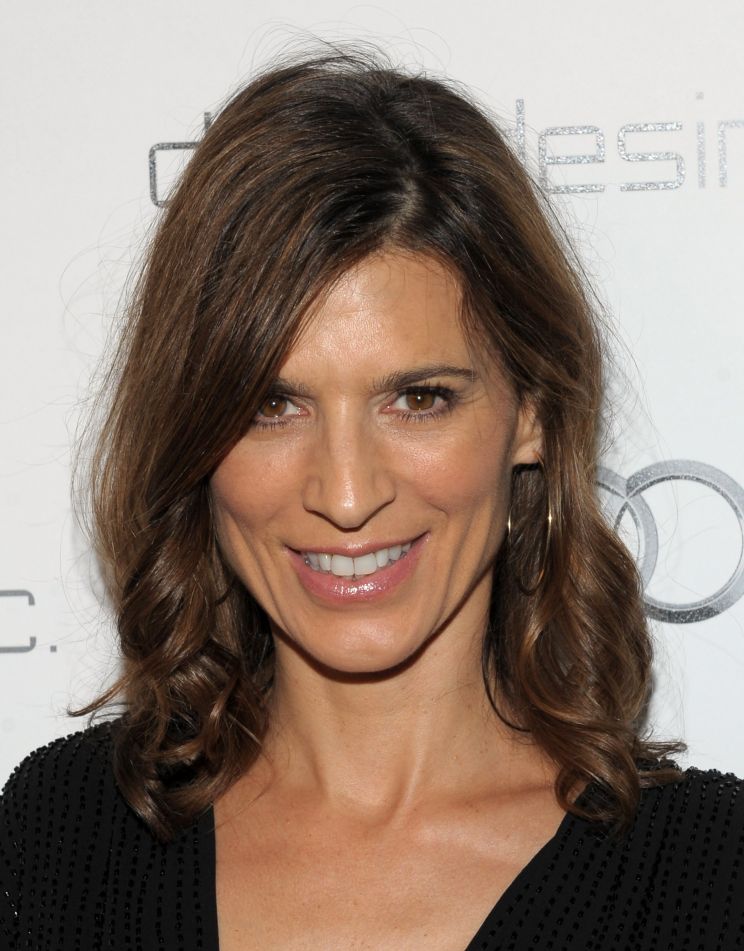 Perrey Reeves