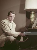 Perry Como photo