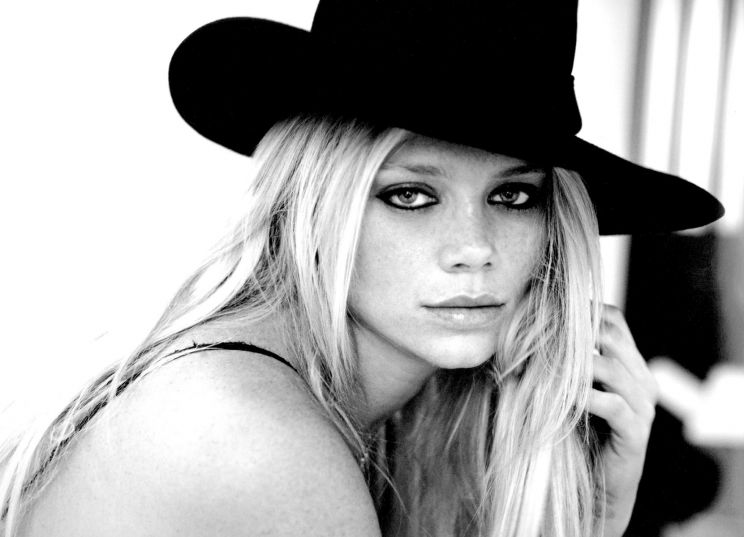 Peta Wilson