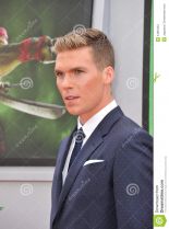 Pete Ploszek #361643 picture (Portrait Medium)