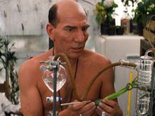 Pete Postlethwaite