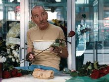 Pete Postlethwaite