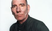 Pete Postlethwaite