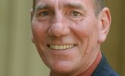 Pete Postlethwaite