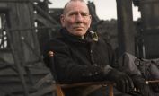 Pete Postlethwaite