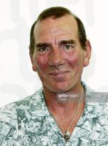 Pete Postlethwaite