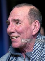 Pete Postlethwaite