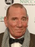 Pete Postlethwaite