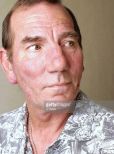 Pete Postlethwaite