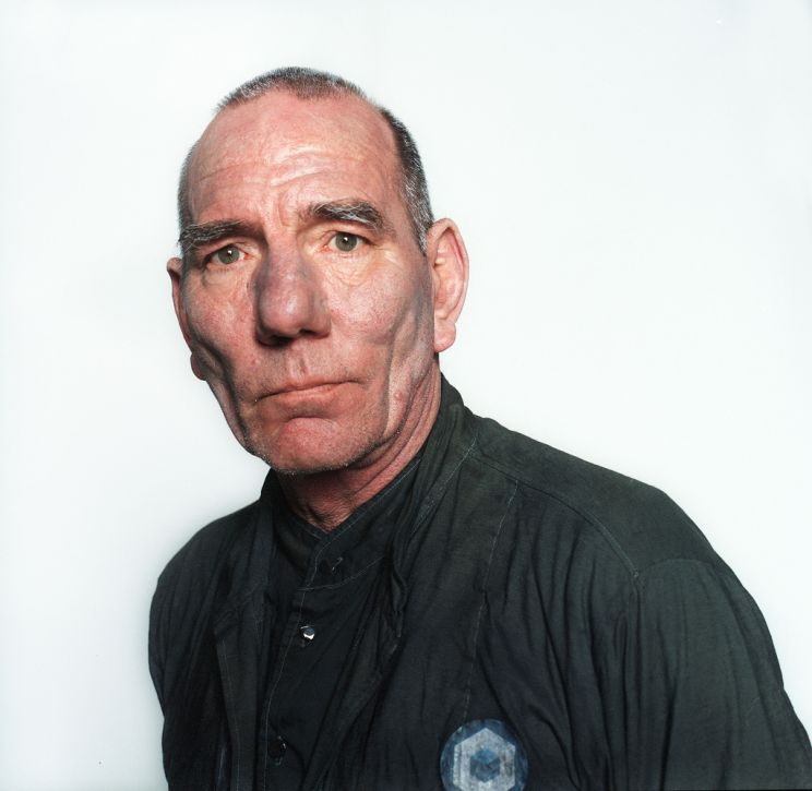 Pete Postlethwaite