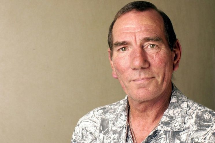 Pete Postlethwaite