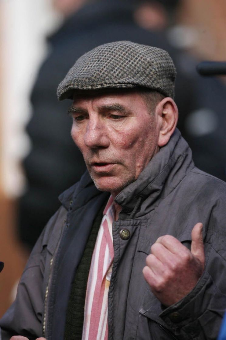 Pete Postlethwaite