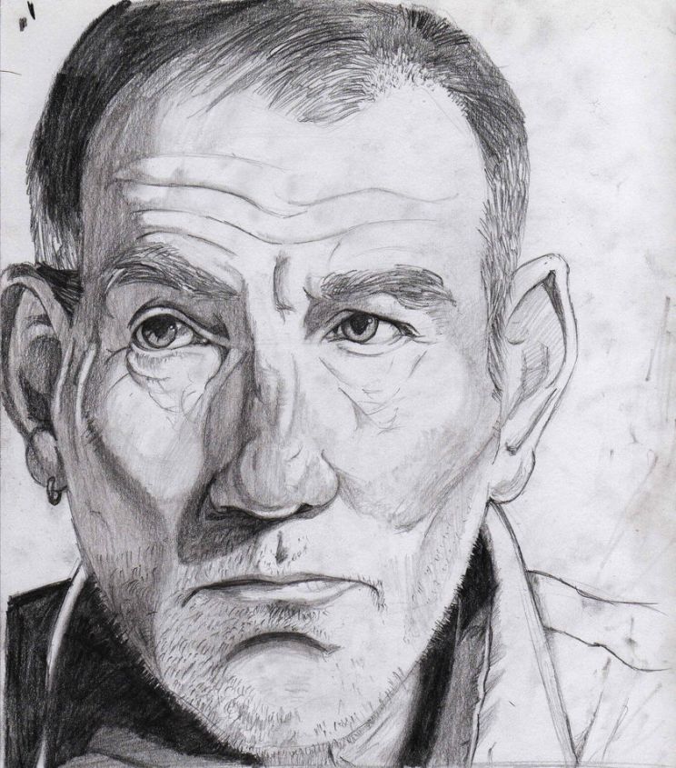 Pete Postlethwaite