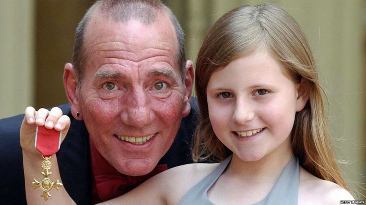 Pete Postlethwaite