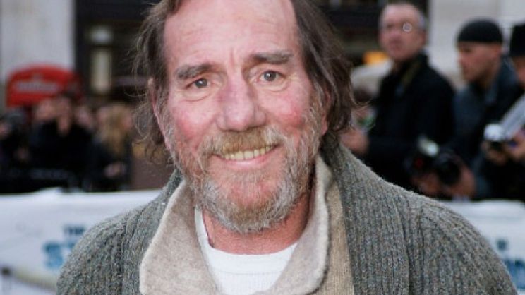 Pete Postlethwaite