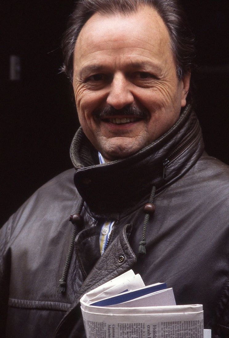 Peter Bowles