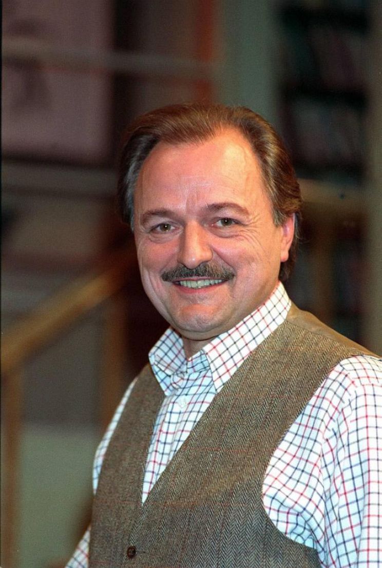 Peter Bowles