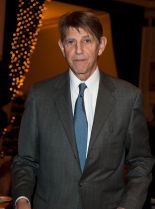 Peter Coyote