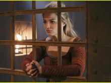 Peter Gadiot photo
