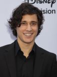 Peter Gadiot