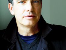 Peter Gallagher