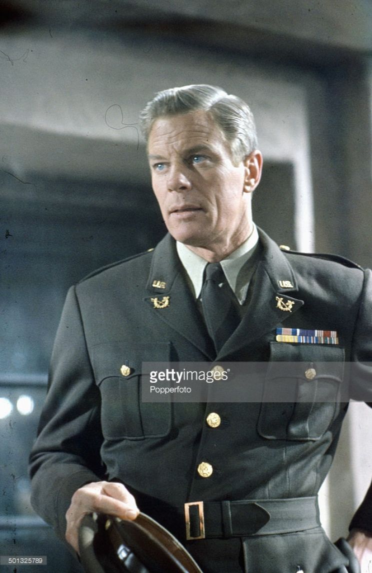 Peter Graves