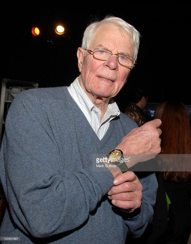 Peter Graves