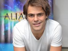 Peter Lanzani