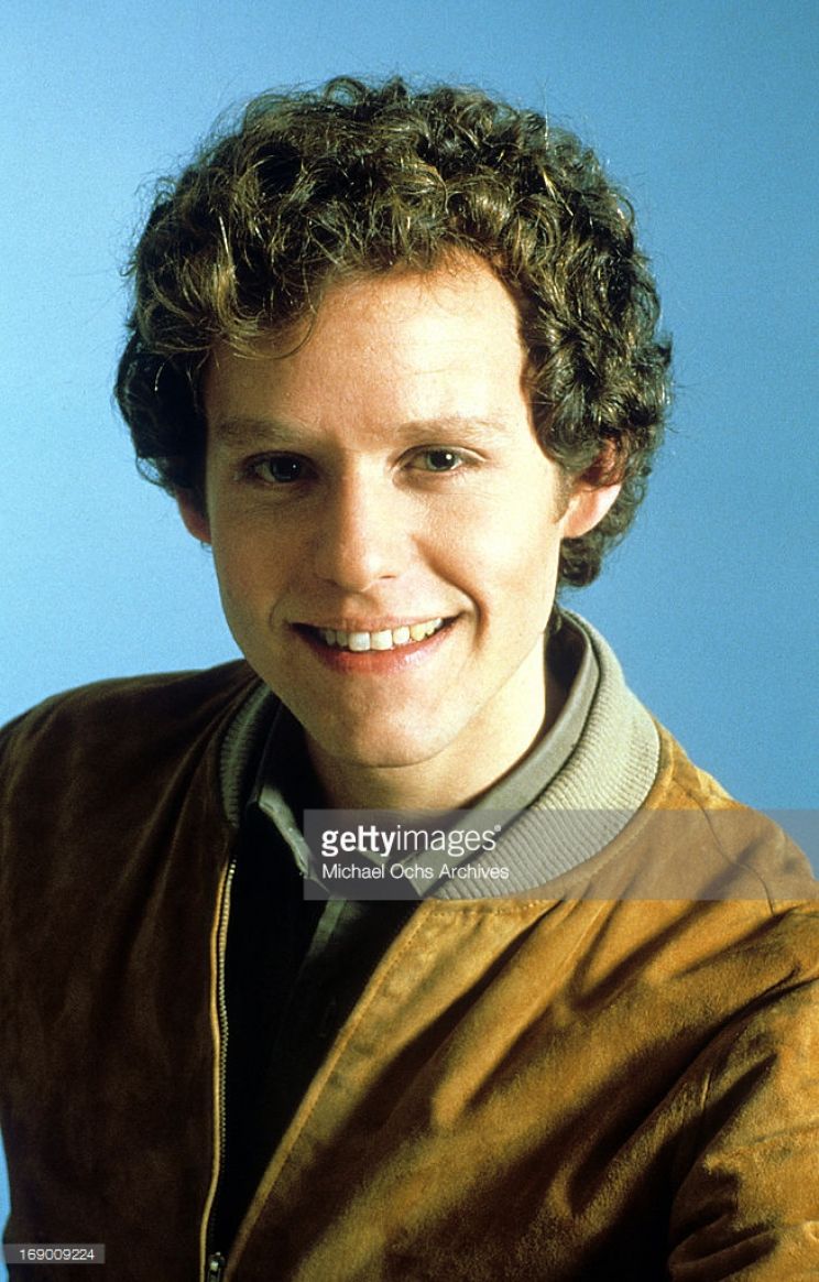 Peter MacNicol